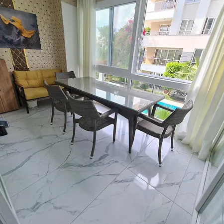 Classic Apartment *